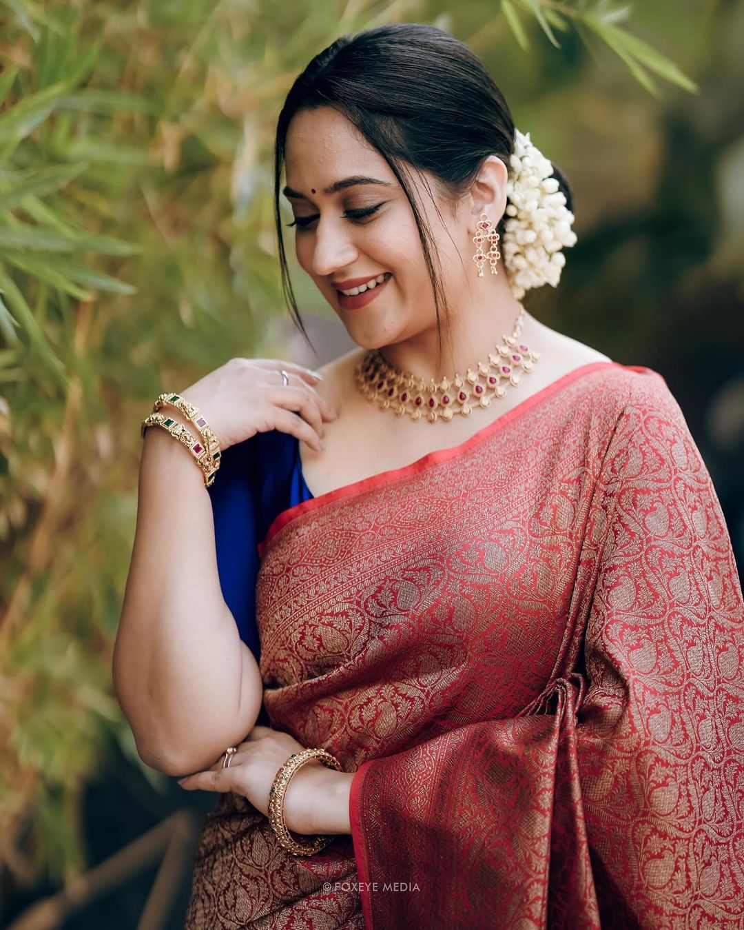 Malayalam Actress Miya George Images in Red Saree Blue Blouse